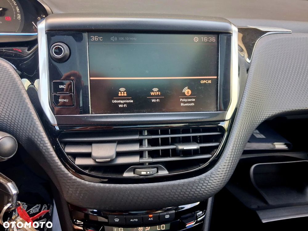Peugeot 2008 - 36