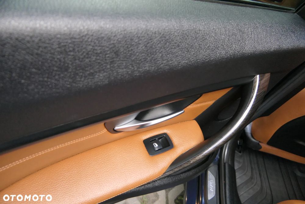 BMW Seria 3 320d Efficient Dynamics Luxury Line - 25