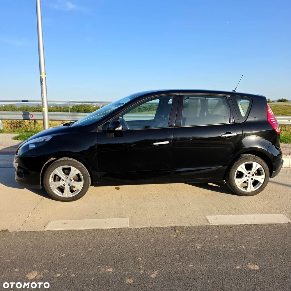 Renault Scenic - 11