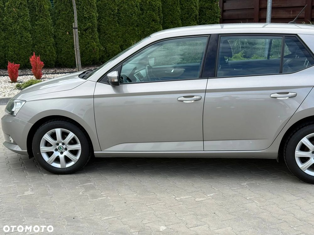 Skoda Fabia 1.2 TSI Active - 4