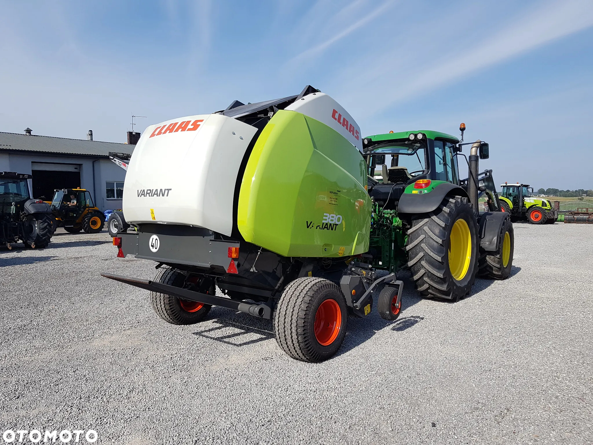 Claas VARIANT 380 - 7