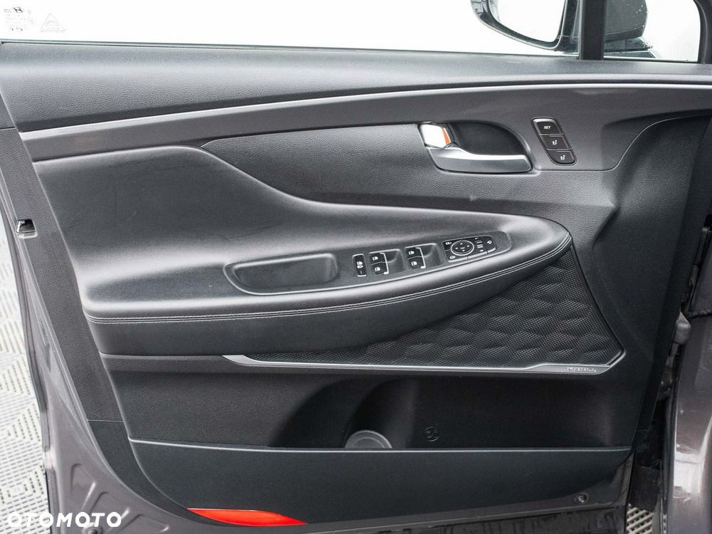 Hyundai Santa Fe - 10