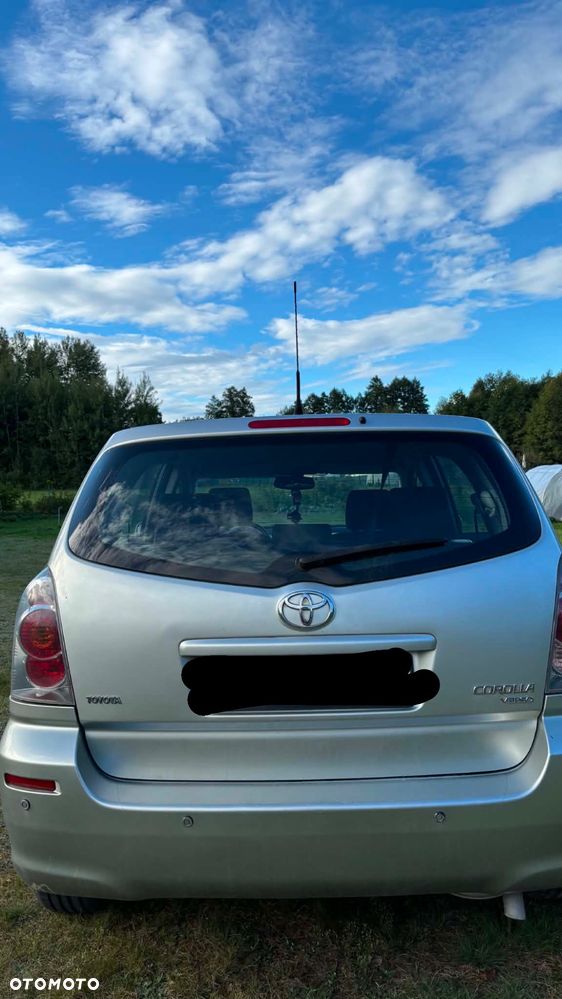 Toyota Corolla Verso - 2