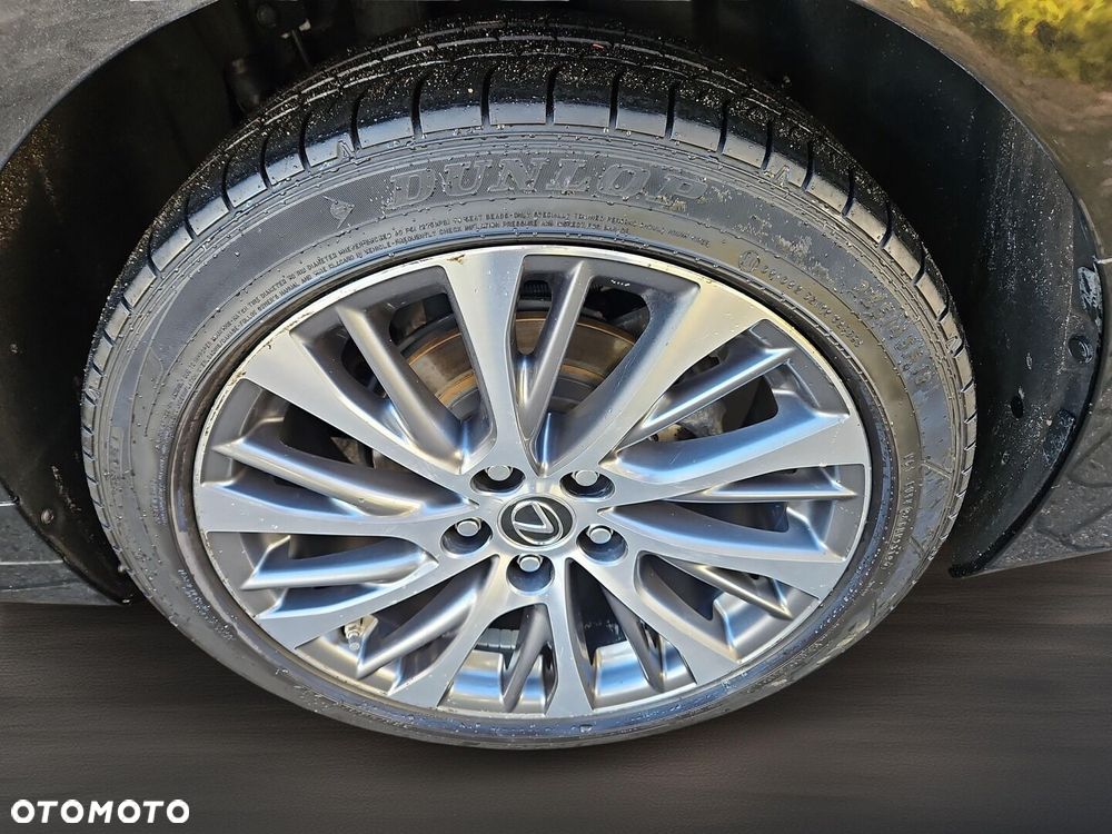 Lexus ES 300h Prestige - 26