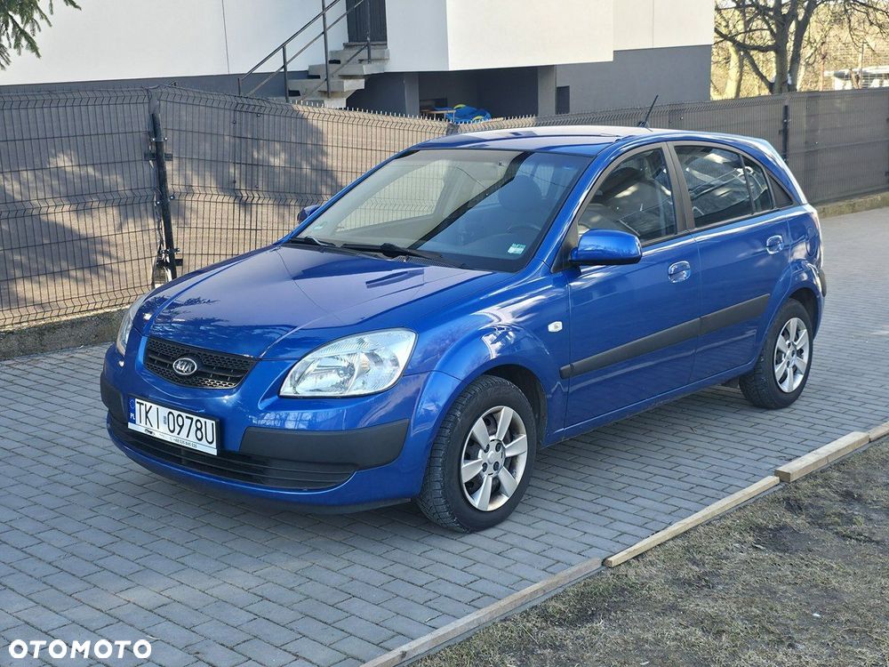 Kia Rio - 1