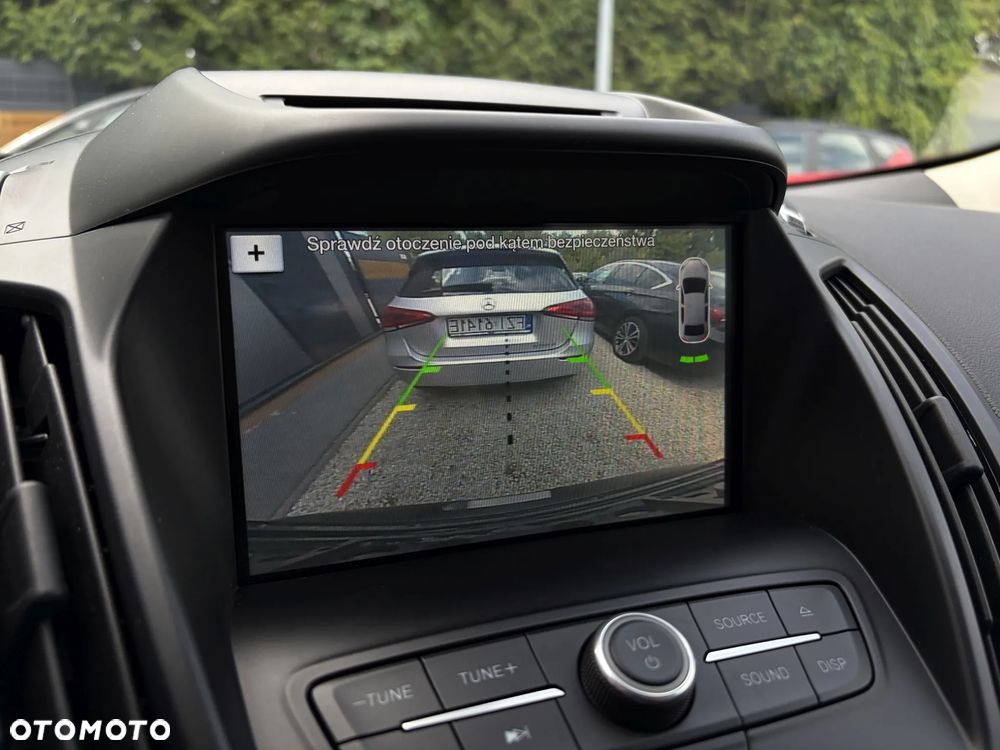 Ford Kuga 2.0 TDCi 2x4 Titanium - 31
