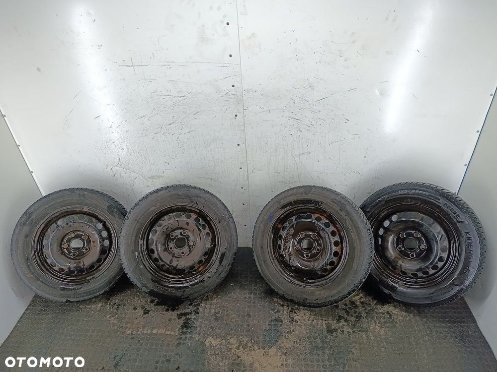 FELGI STALOWE KOMPLET 15 Z OPONAMI VW GOLF V 2150959 195/65R15 - 2