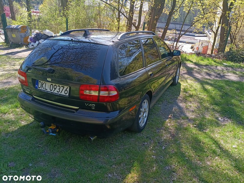 Volvo V40 1.8 - 5