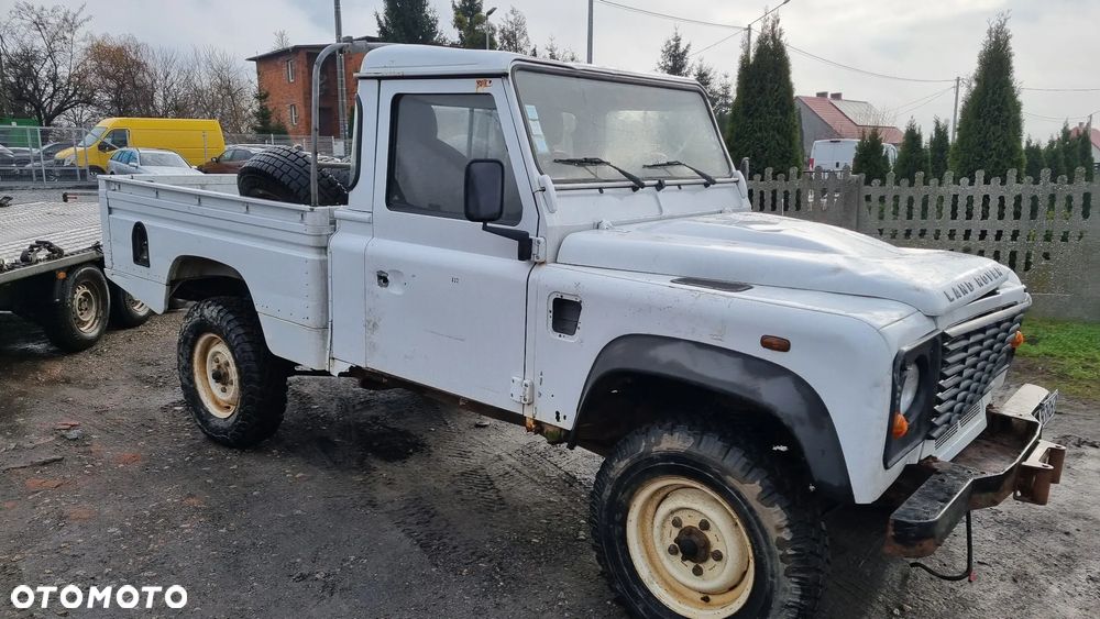 Land Rover Defender - 6