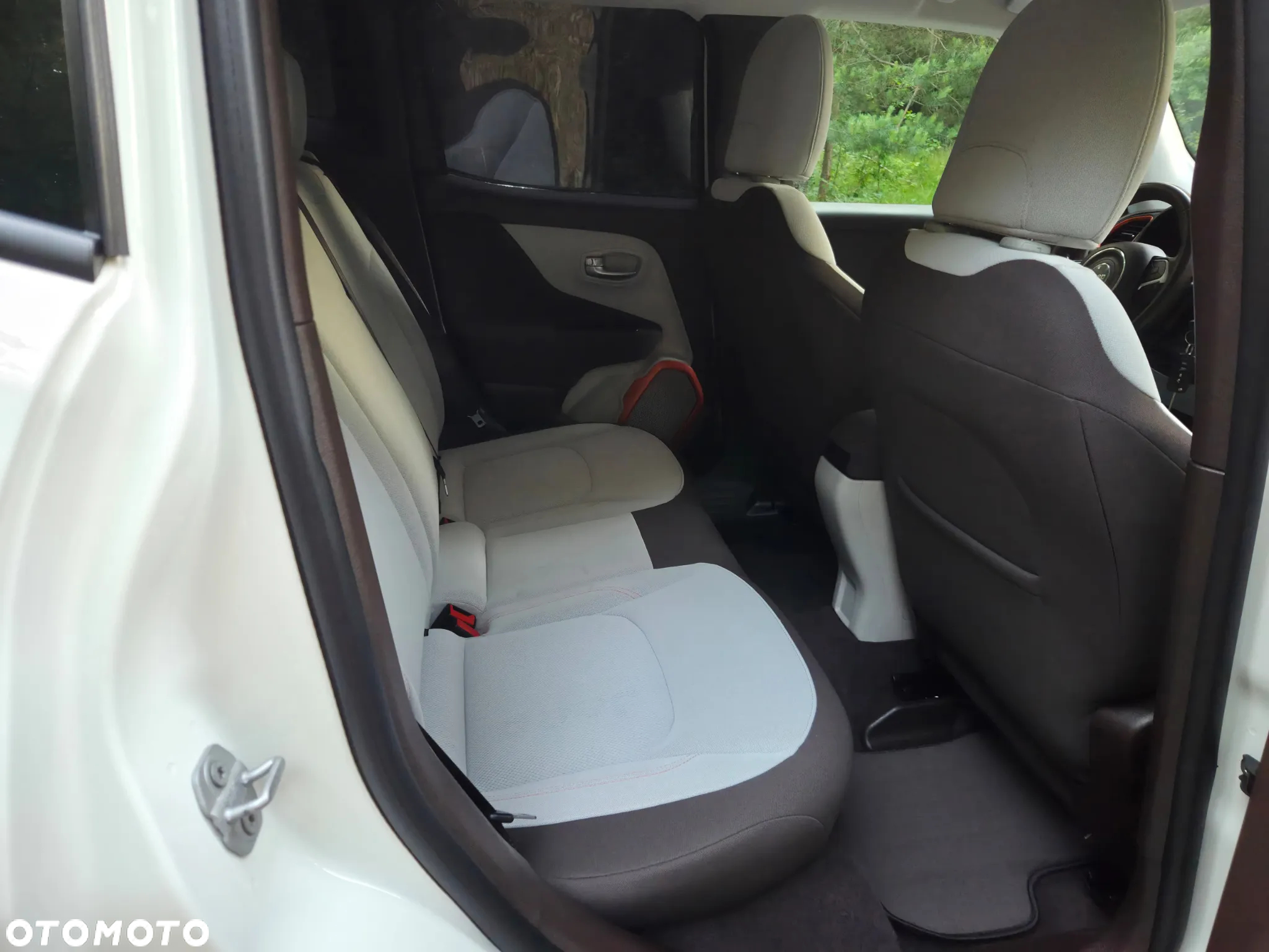 Jeep Renegade 1.4 MultiAir DSG Business Line - 17