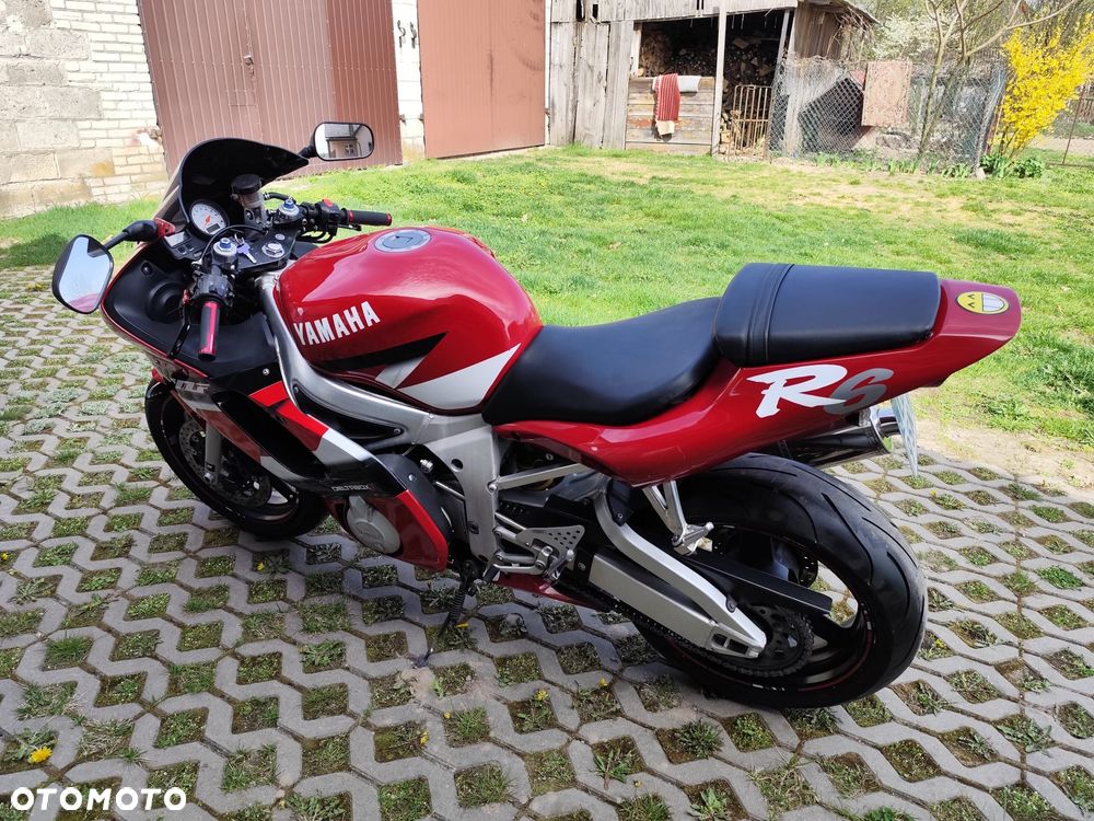 Yamaha R6 - 2
