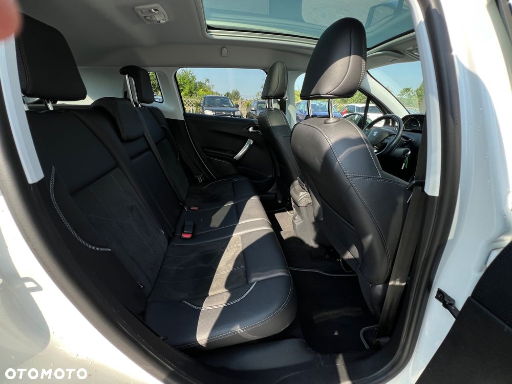 Peugeot 2008 PureTech 110 Stop&Start Crossway - 32