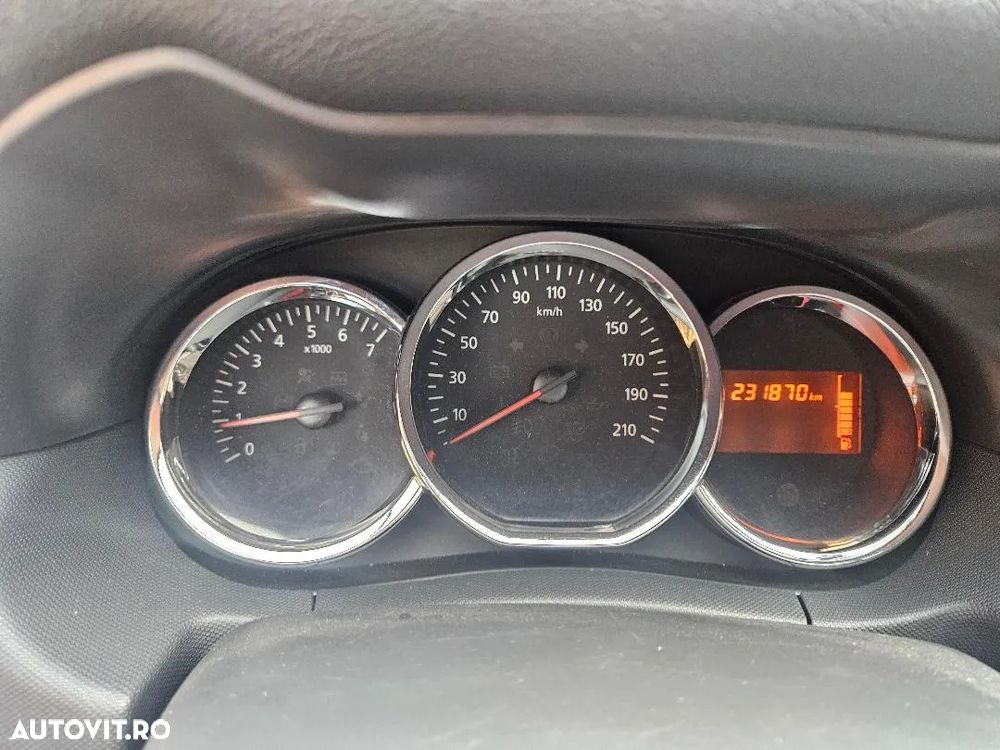 Dacia Duster 1.5 dCi 4WD Prestige jante 16" - 11