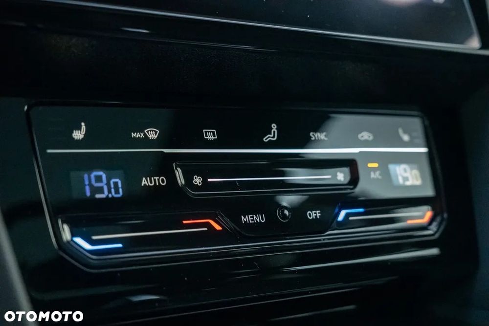 Volkswagen Arteon 2.0 TSI OPF 4Motion DSG R - 23
