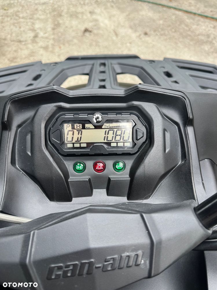 Can-Am Outlander Max - 8