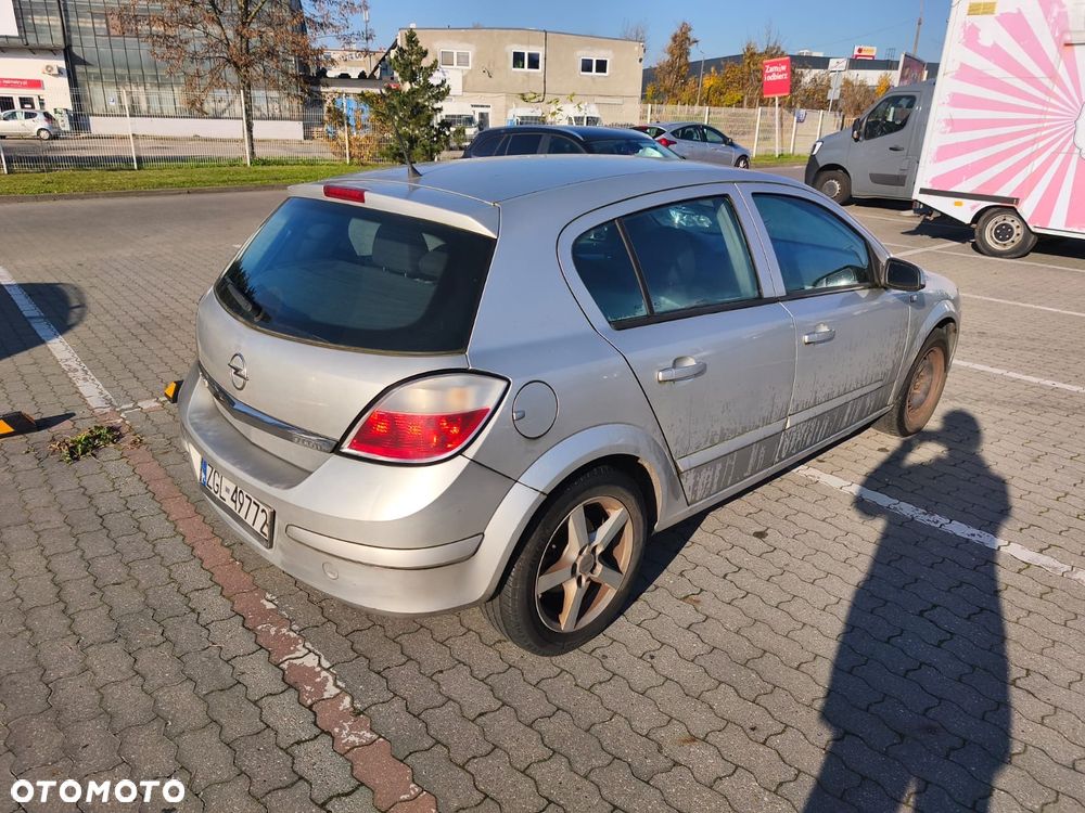 Opel Astra 1.7 CDTI Cosmo - 3