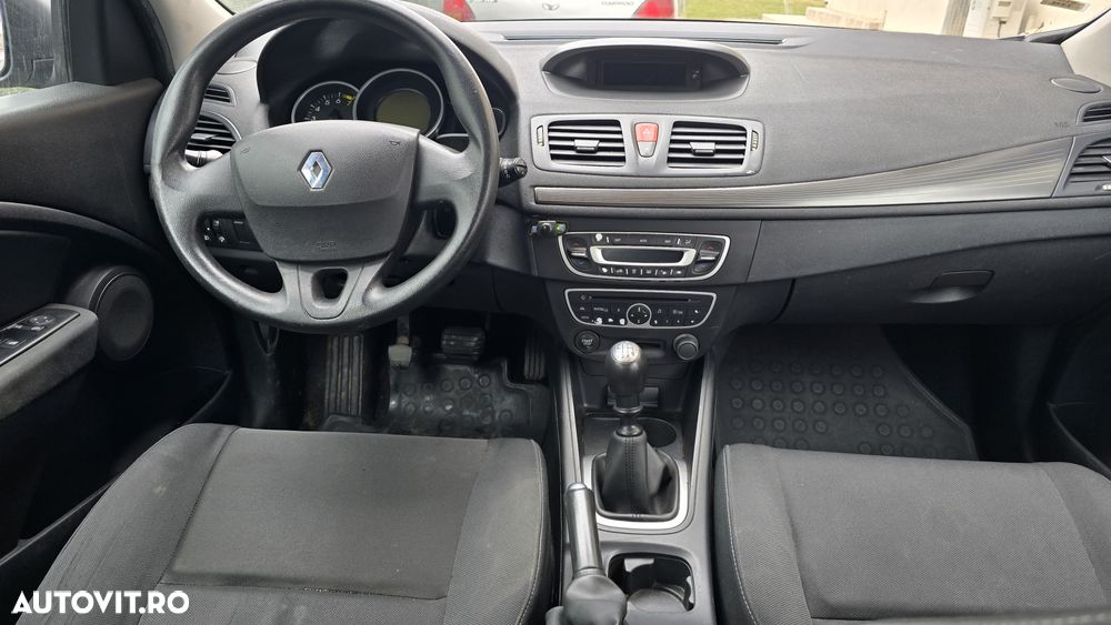 Renault Megane TCe 130 Dynamique - 3