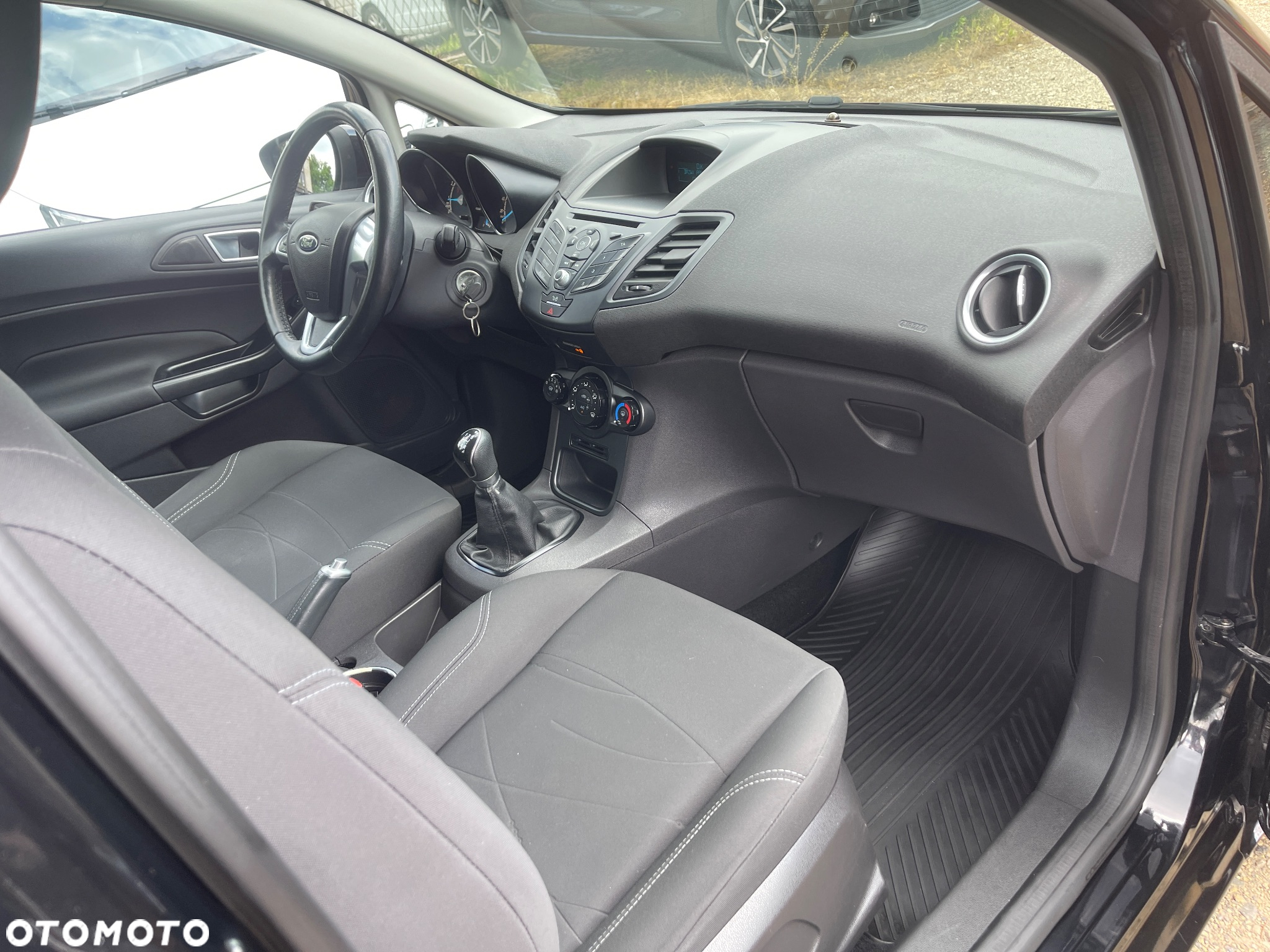 Ford Fiesta 1.0 EcoBoost Gold X - 16