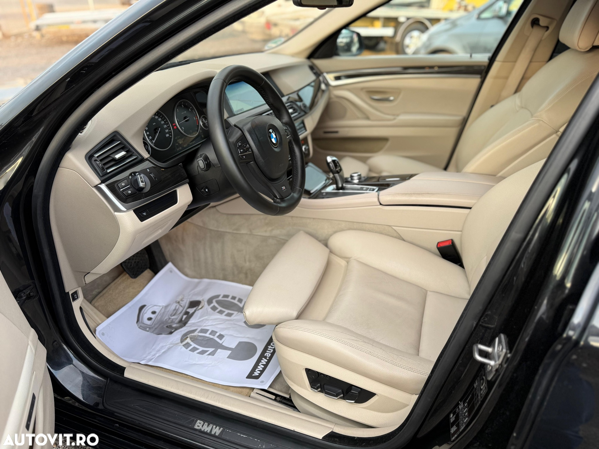 BMW Seria 5 525d Touring Sport-Aut. - 6