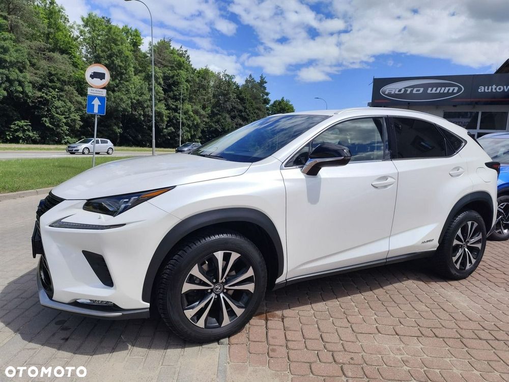 Lexus NX 300h F Impression AWD - 9