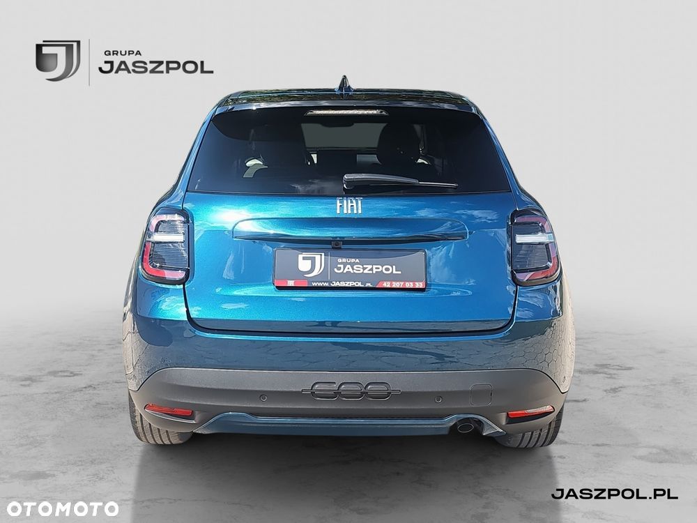 Fiat 600 1.2 Turbo La Prima - 7