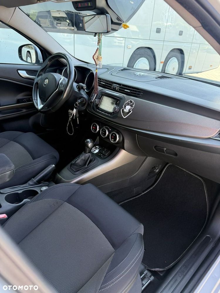Alfa Romeo Giulietta 2.0 JTDM 16V TCT Turismo - 7