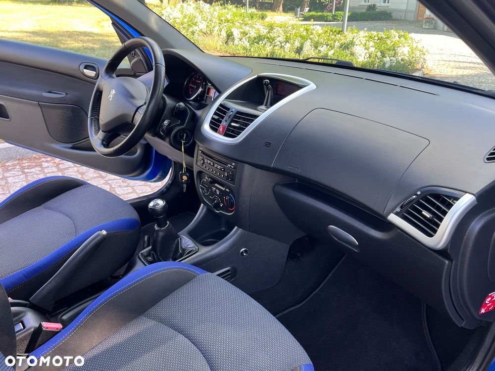 Peugeot 206 plus 75 - 19