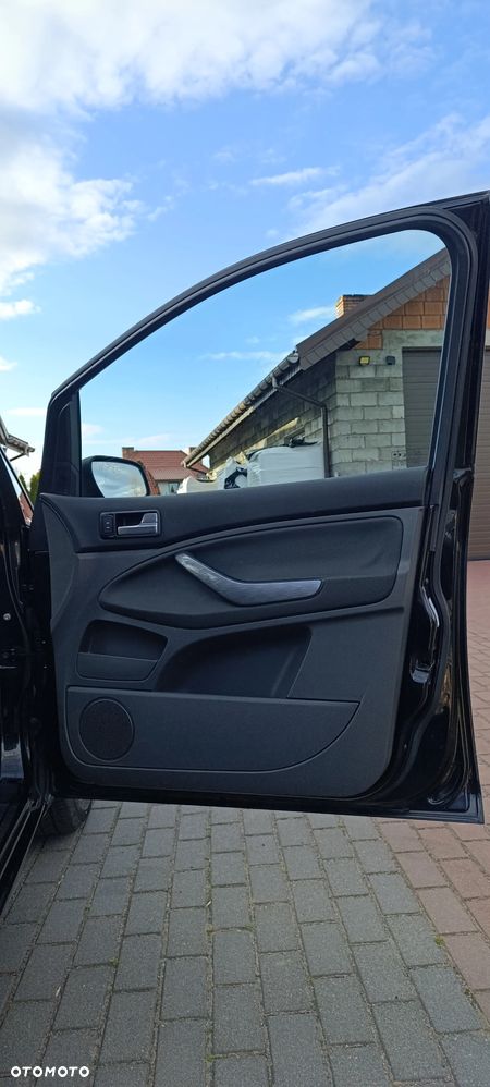 Ford Focus C-Max - 12