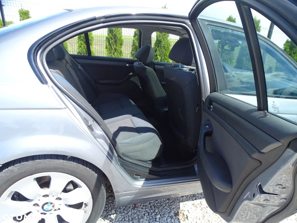 BMW Seria 3 - 10