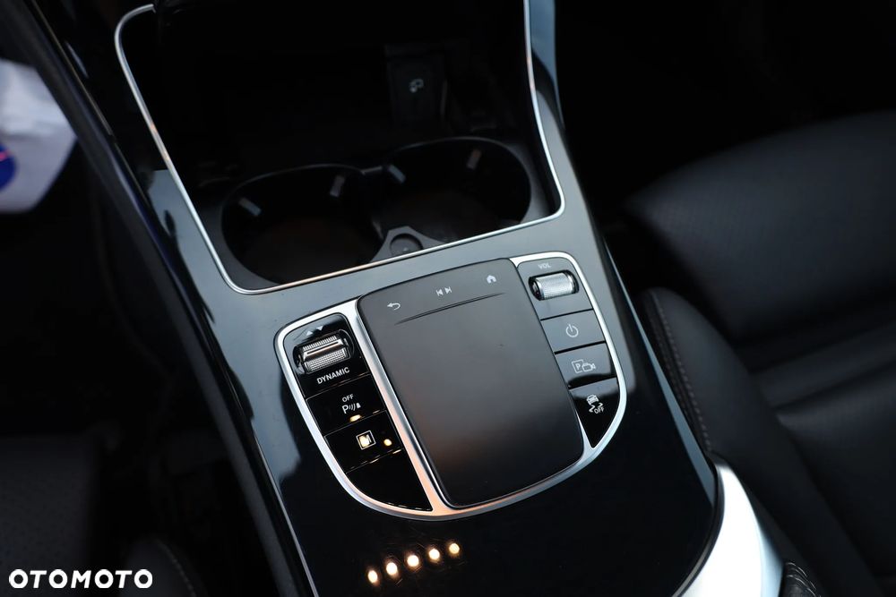Mercedes-Benz GLC 300 e 4Matic 9G-TRONIC - 21