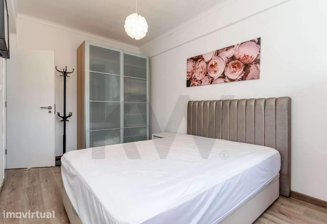 Apartamento T2 em Bom Estado e Muito Luminoso – Póvoa de Santo Adrião - Grande imagem: 3/19