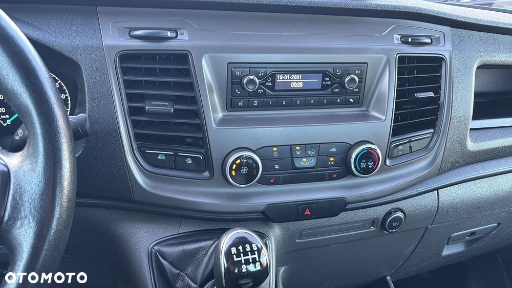 Ford Transit - 10
