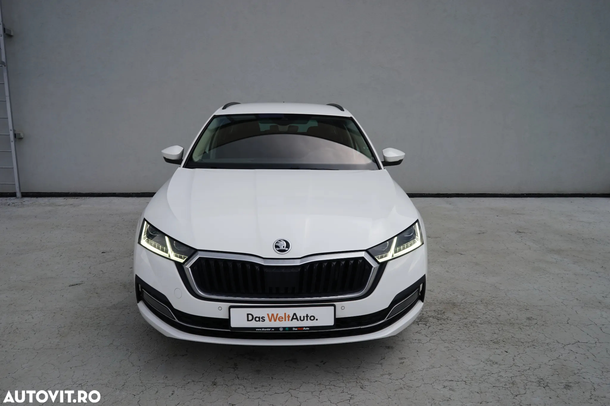 Skoda Octavia Combi Diesel 2.0 TDI DSG Style - 9
