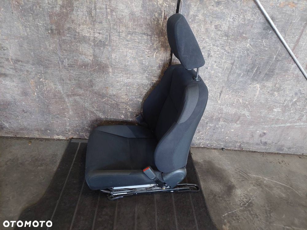 FOTEL PRAWY PRZÓD PASAŻERA HONDA CIVIC IX HB 5D - 4