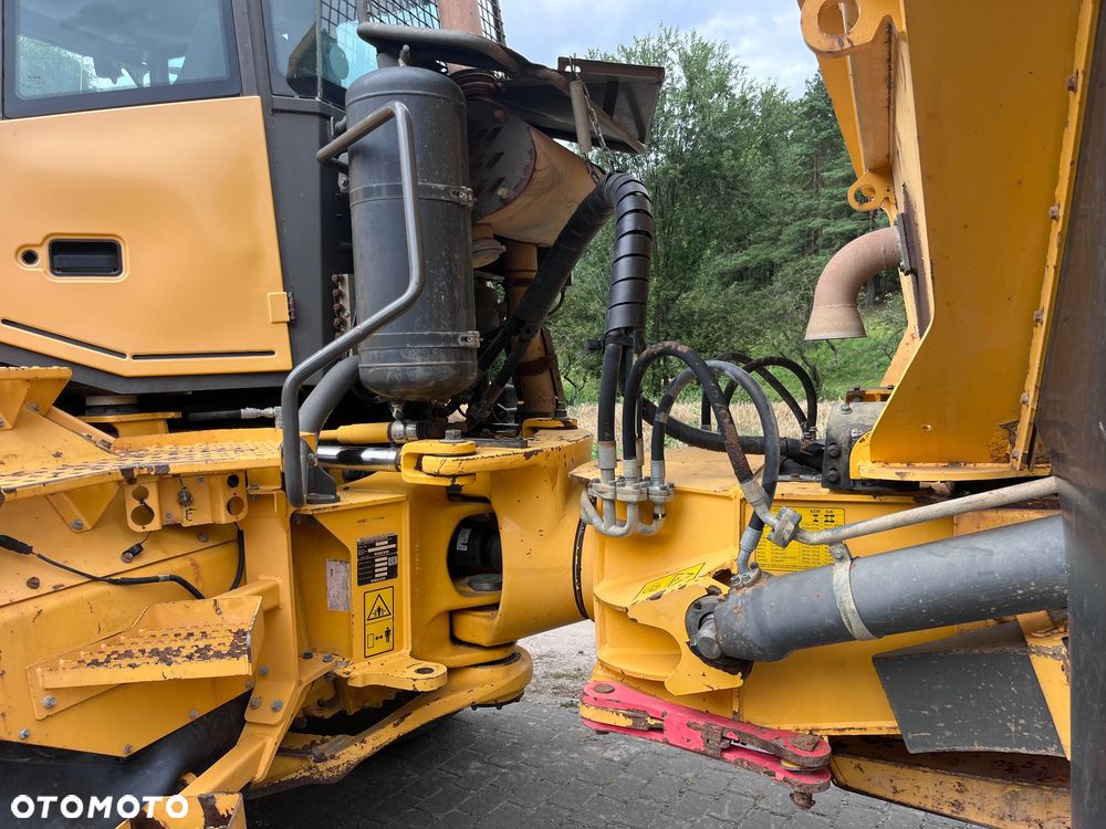 Volvo A25E - 14