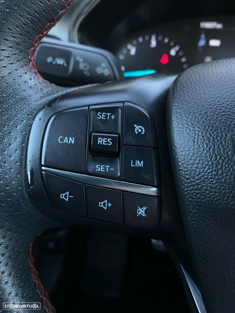 Ford Focus SW 1.5 TDCi EcoBlue ST-Line - 20