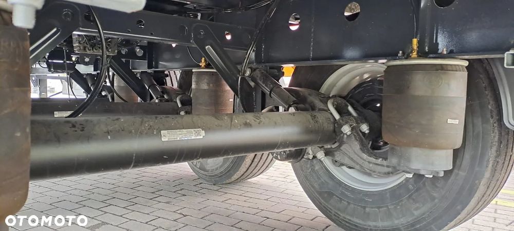 Wielton Naczepa kurtyna firanka EVO - 11