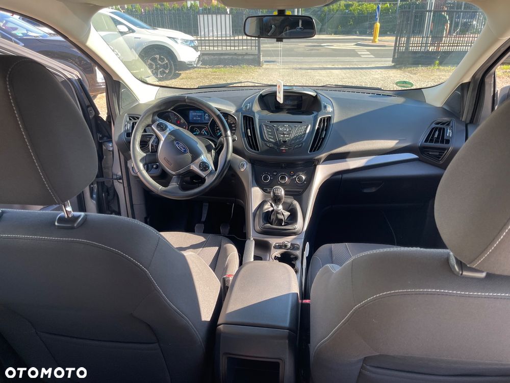 Ford Kuga 2.0 TDCi FWD Titanium - 9