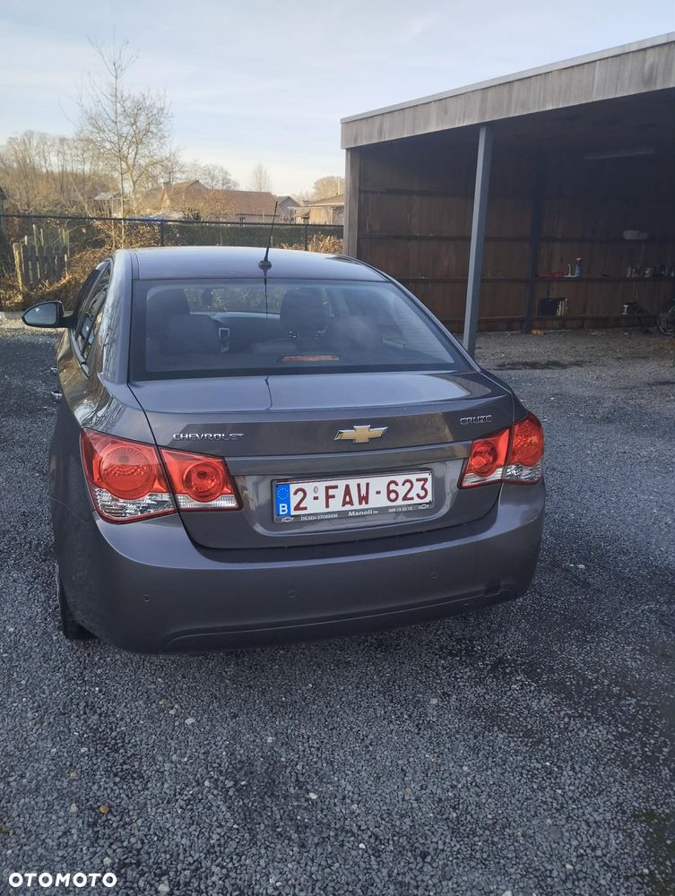 Chevrolet Cruze 1.7 D LT+ - 6