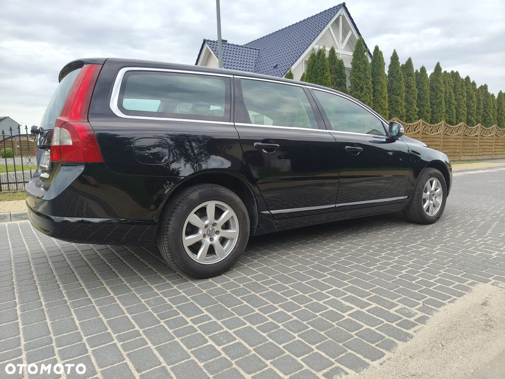 Volvo V70 2.0D Momentum - 12