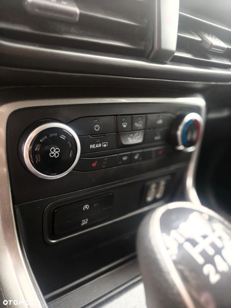 Ford EcoSport - 18