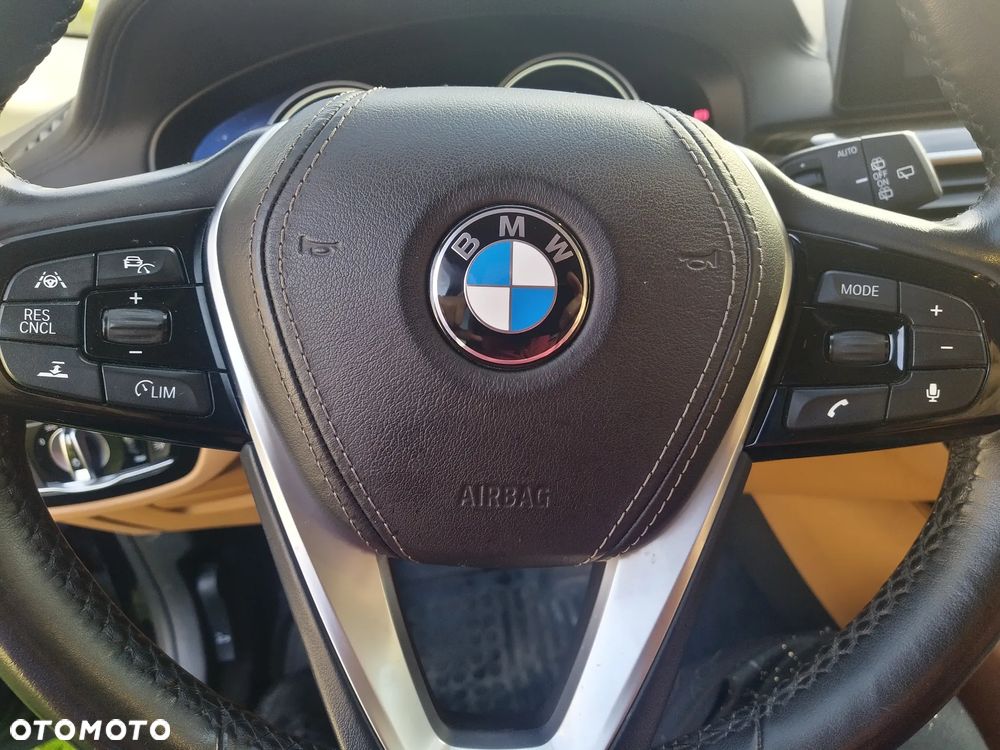 BMW Seria 5 530i GPF Luxury Line - 6