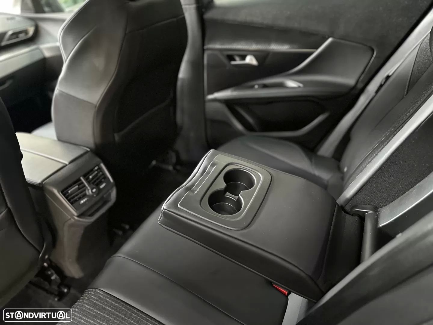 Peugeot 3008 1.2 PureTech Allure Pack EAT8 - 15