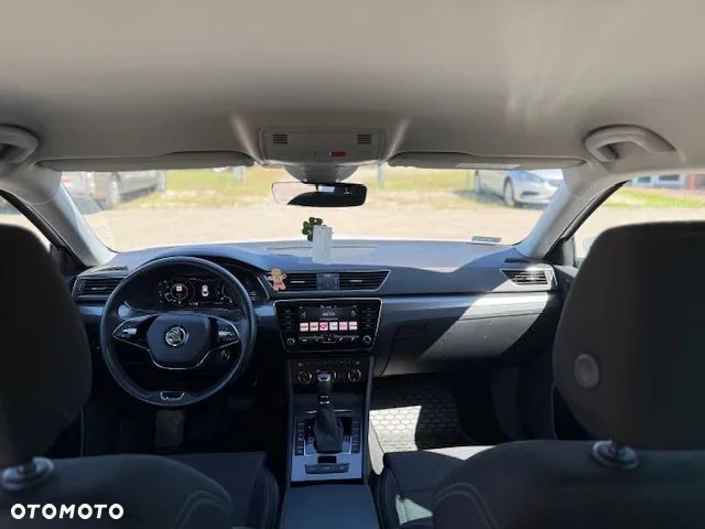Skoda Superb 2.0 TDI SCR Ambition DSG - 4