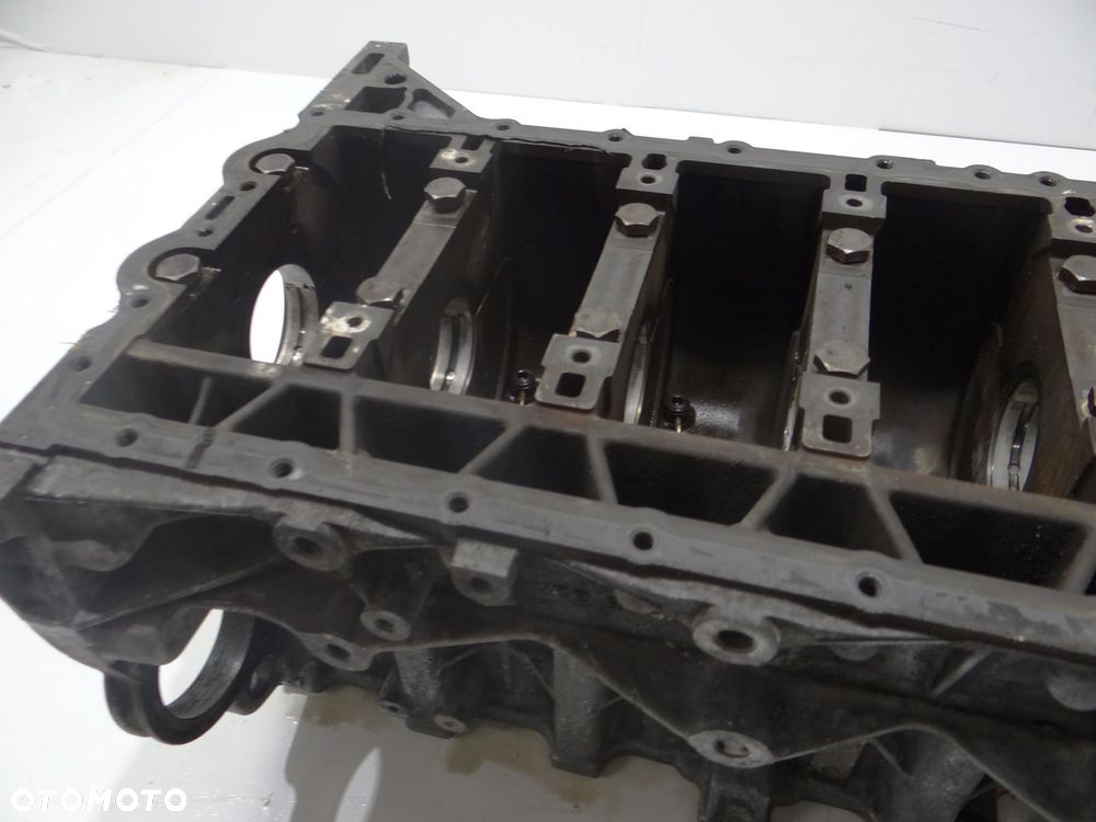BLOK SILNIKA BMW E60 N53B25A OE 7558325 - 10