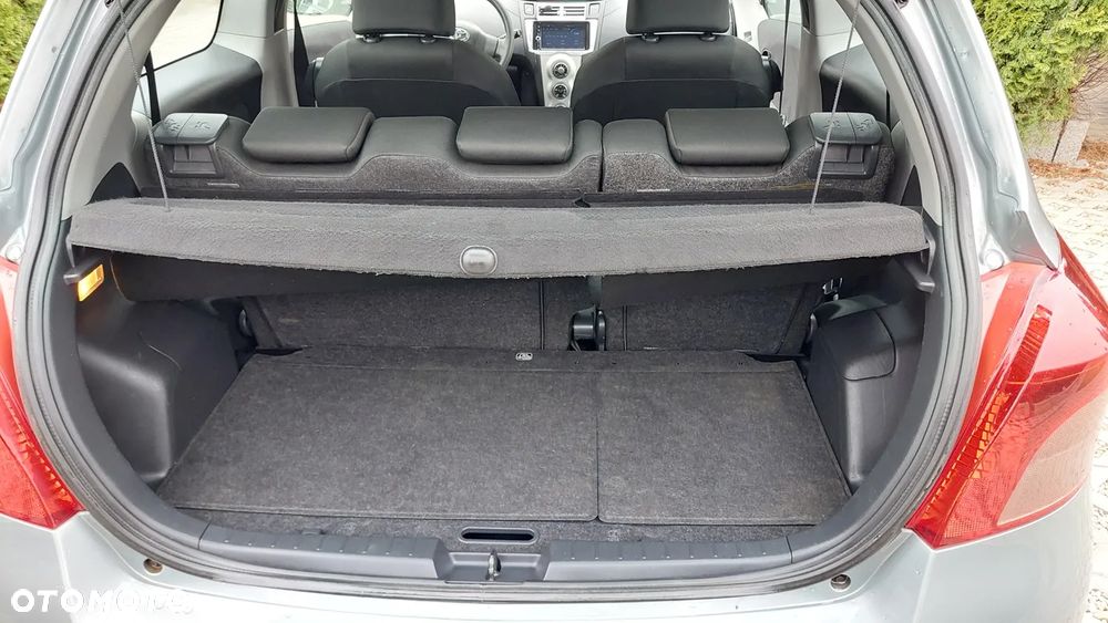 Toyota Yaris - 14