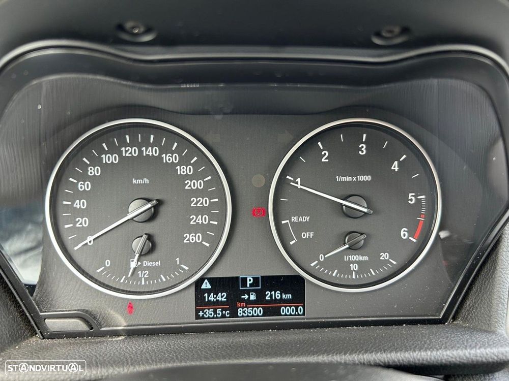 BMW 216 Active Tourer d Auto — fotografia 11