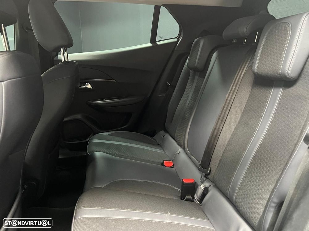Peugeot 2008 1.2 PureTech Allure — fotografia 11