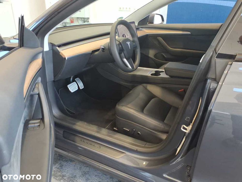 Tesla Model 3 Langstreckenbatterie Allradantrieb Dual Motor Performance - 6