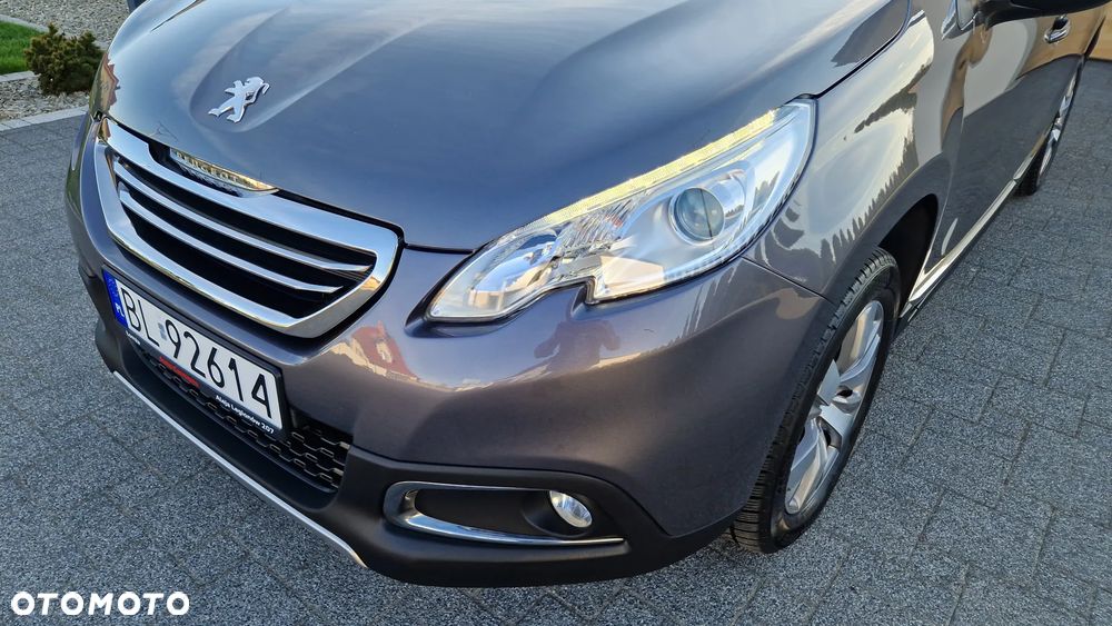 Peugeot 2008 1.6 BlueHDi Allure S&S - 26